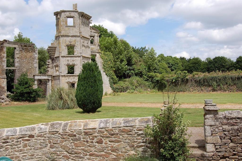 Maison D'Hotes & Gites Domaine De La Garaye Dinan Bagian luar foto