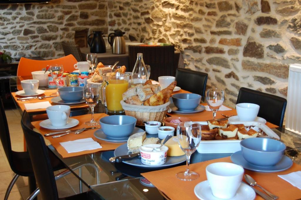 Maison D'Hotes & Gites Domaine De La Garaye Dinan Bagian luar foto